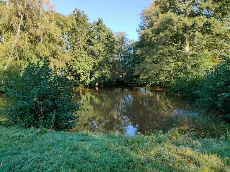 "Reves De Gamins", Chambre De Droite, 4 Couchages Dans Gite De Campagne "La Camusiere", Proche Du Pole Europeen Et Du Circuit Des 24H Champagné 外观 照片